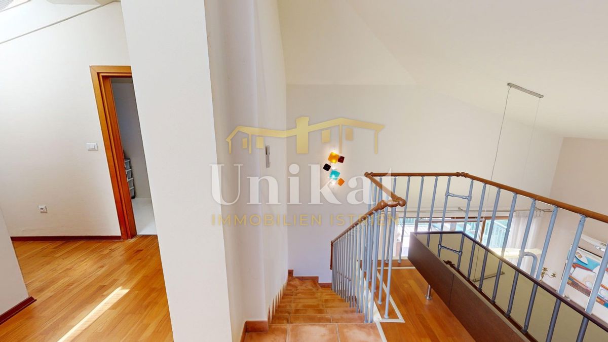 Dvostanovanjski stan z 4 spalnicami